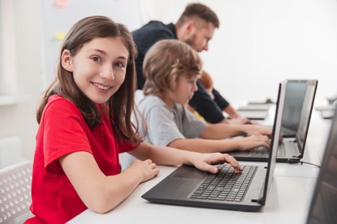 Що розвиває програмування у дітей