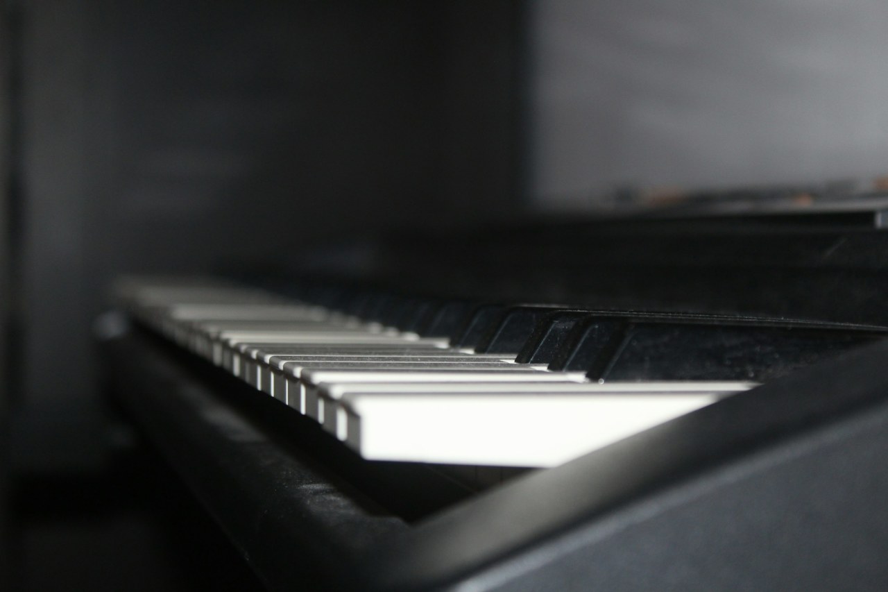 Как выбрать идеальные наушники для прослушивания музыки: советы и критерии 2025